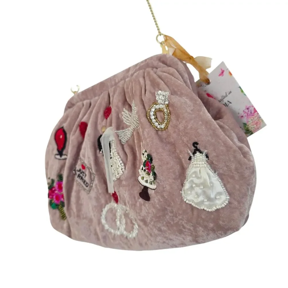 boutique mauve pink
